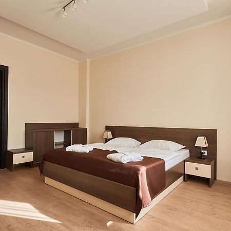 Hotel Gino Wellness Rabath アハルツィヘ エクステリア 写真