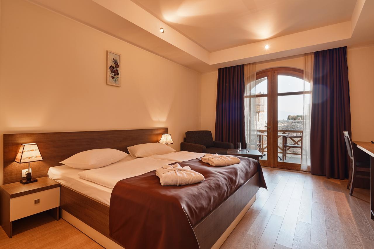 Hotel Gino Wellness Rabath アハルツィヘ エクステリア 写真