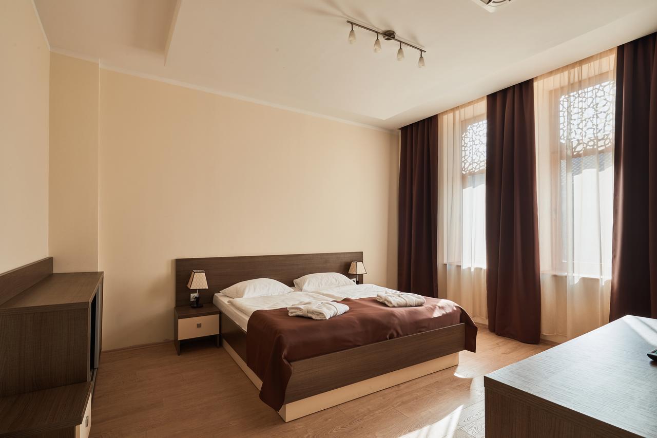 Hotel Gino Wellness Rabath アハルツィヘ エクステリア 写真