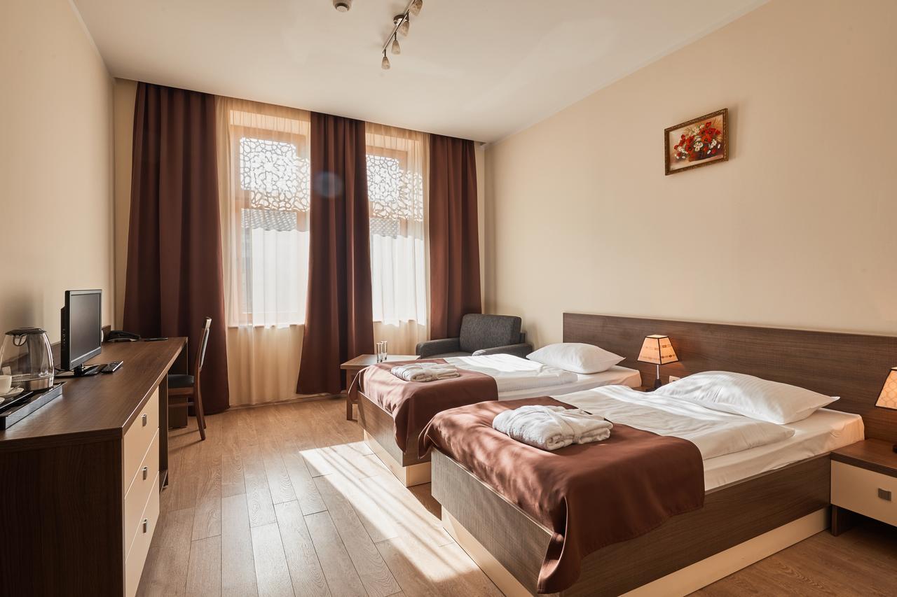 Hotel Gino Wellness Rabath アハルツィヘ エクステリア 写真