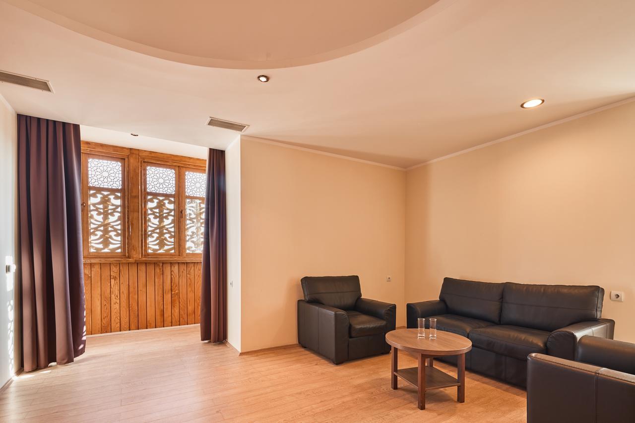 Hotel Gino Wellness Rabath アハルツィヘ エクステリア 写真