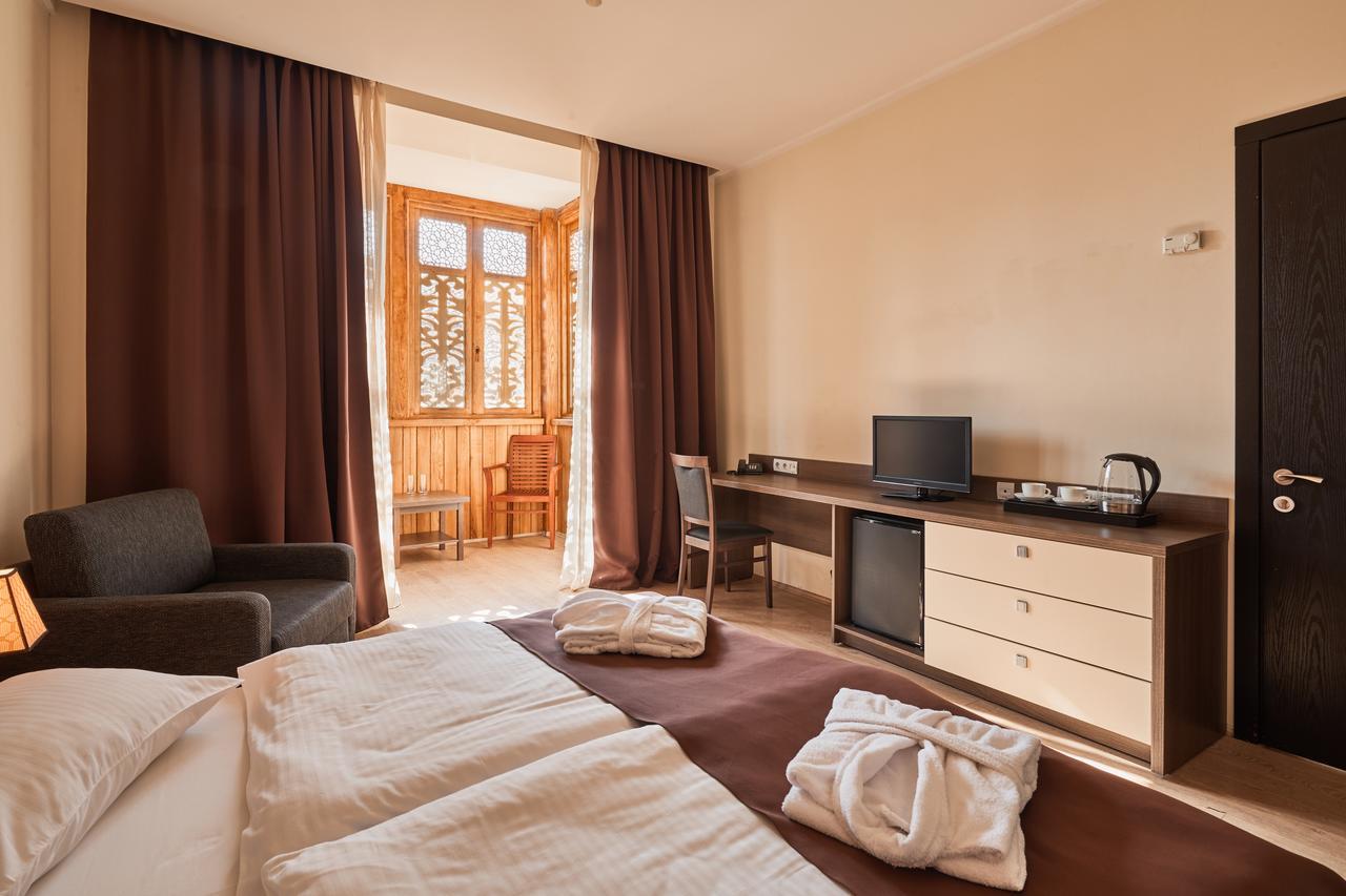 Hotel Gino Wellness Rabath アハルツィヘ エクステリア 写真