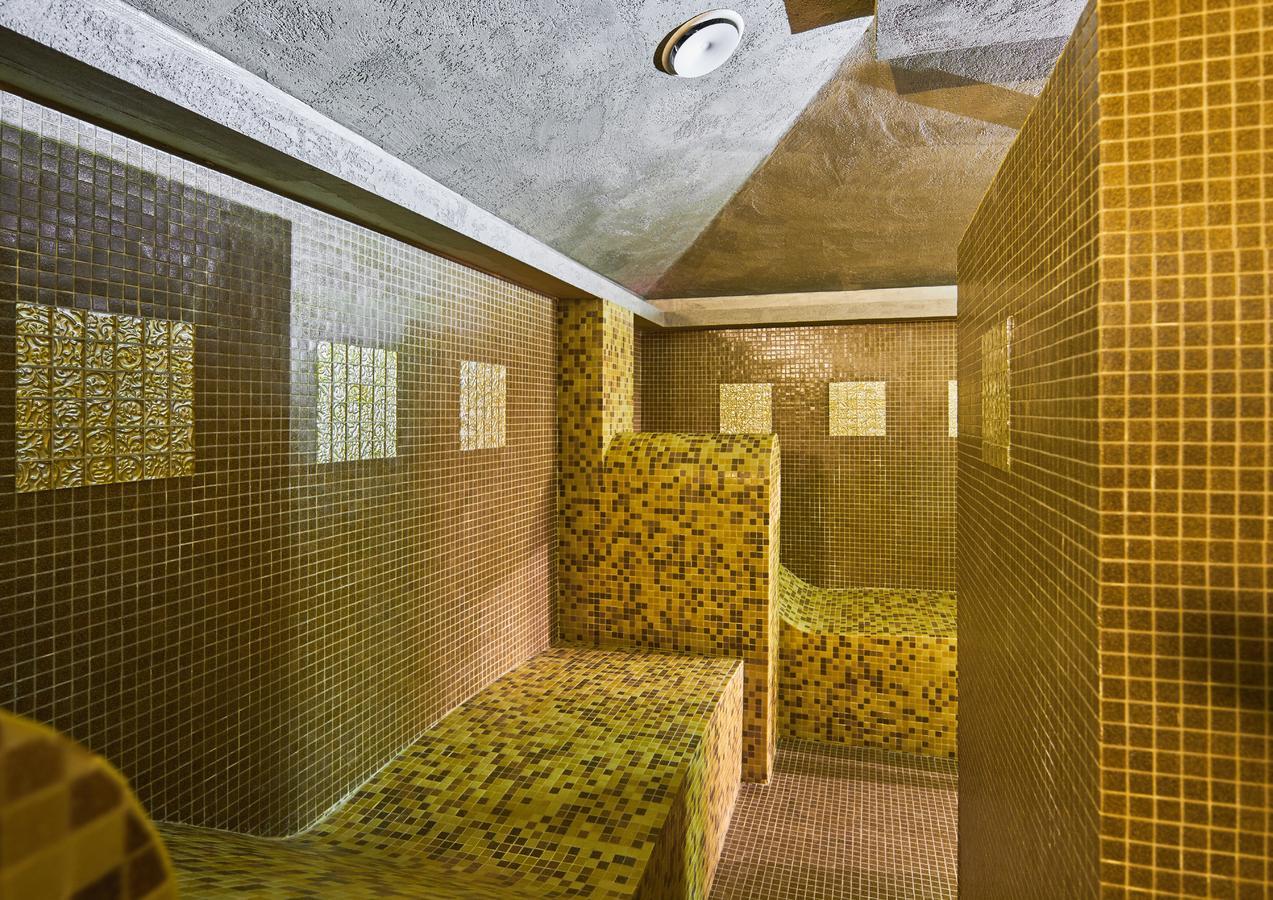 Hotel Gino Wellness Rabath アハルツィヘ エクステリア 写真